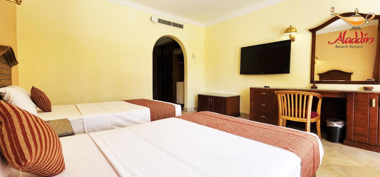 Aladdin Beach Resort Hurghada Bagian luar foto