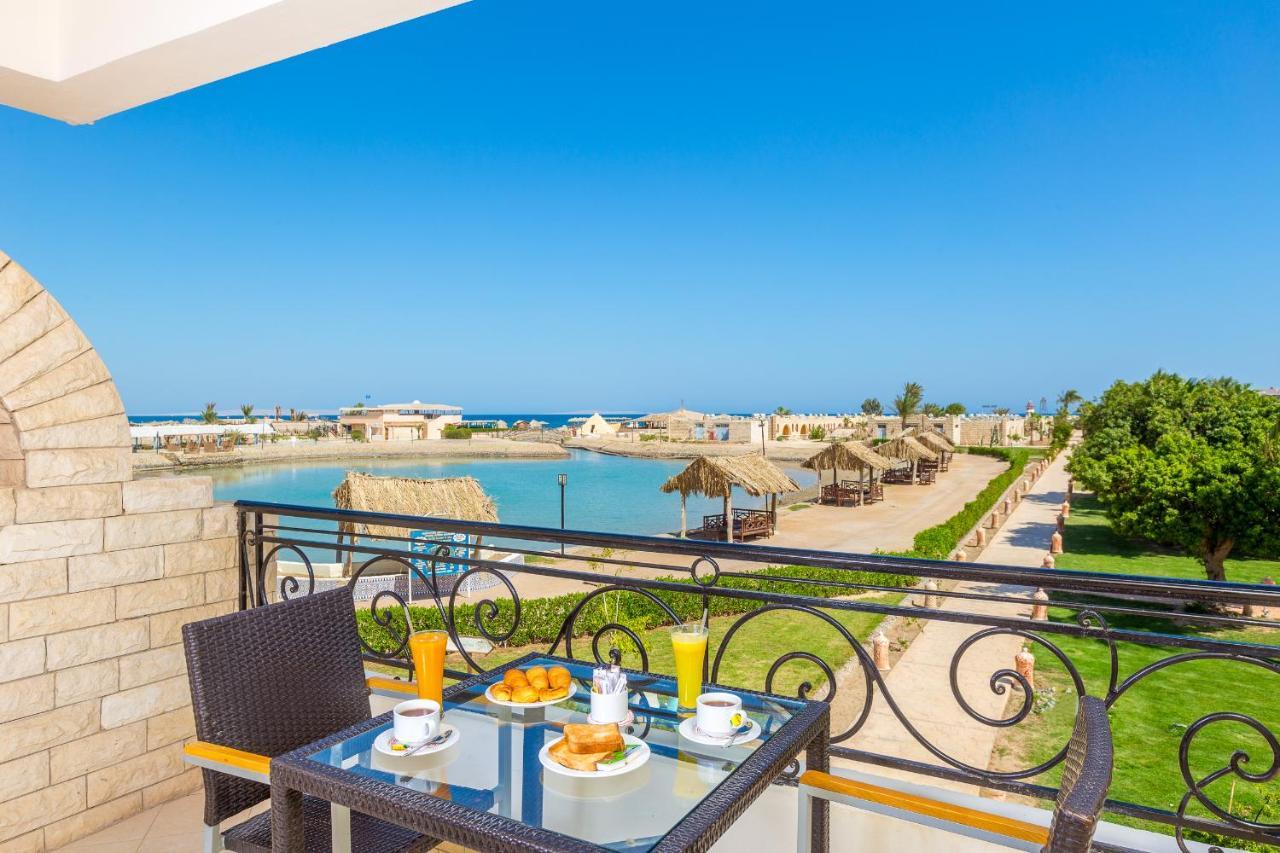 Aladdin Beach Resort Hurghada Bagian luar foto