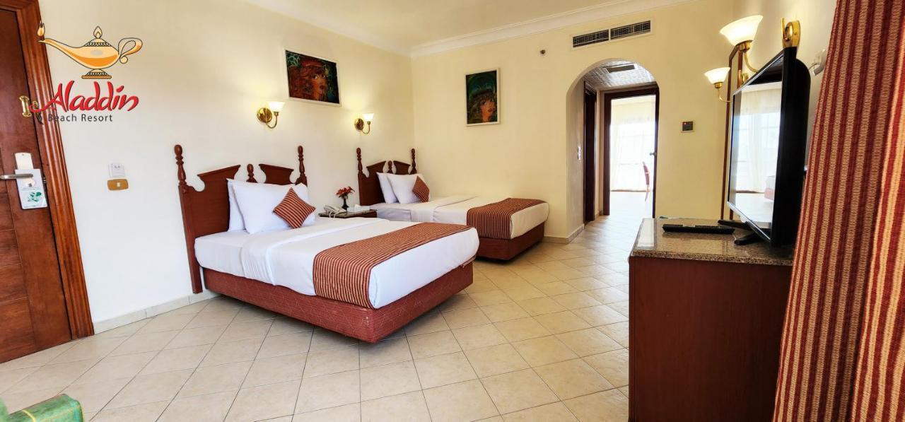 Aladdin Beach Resort Hurghada Bagian luar foto