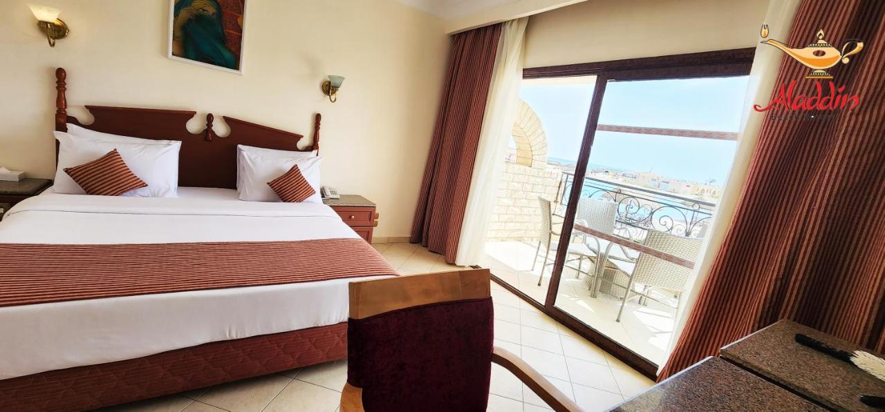 Aladdin Beach Resort Hurghada Bagian luar foto